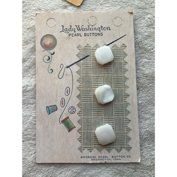 New Old Stock VTG 1940's Lady Washington Baby Pearls Buttons Lot of 9 Made USA - Picture 3 of 5